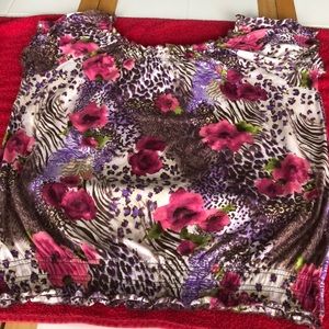 No Boundaries Woman’s blouse XL